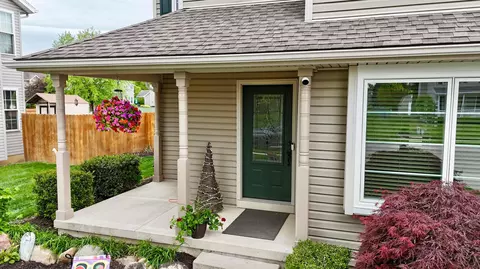 Exterior - 5831 Ridgewood Rd W, Springfield, OH 45502 photo 2 of 7