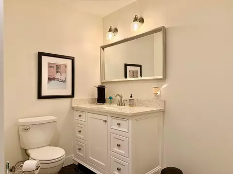 Bath - 5831 Ridgewood Rd W, Springfield, OH 45502 photo 9 of 11