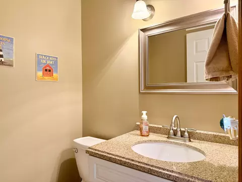 Bath - 5831 Ridgewood Rd W, Springfield, OH 45502 photo 2 of 11