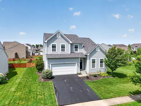 722 Deer Run Dr, Marysville, OH 43040