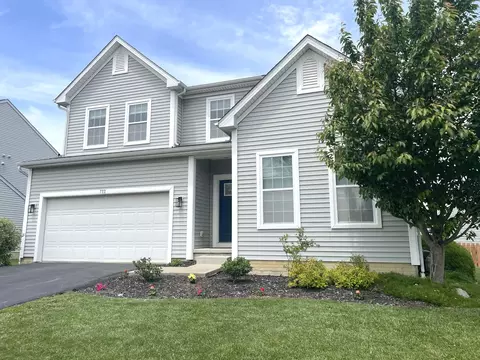 722 Deer Run Dr, Marysville, OH 43040