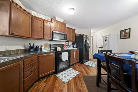 6244 London Groveport Rd, Grove City, OH 43123