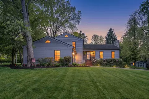 141 Camelot Dr, Urbana, OH 43078