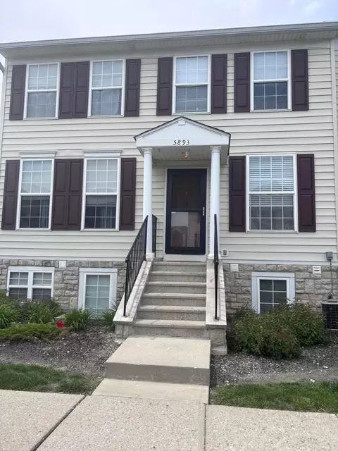 5893 Andrew John Dr #17, New Albany, OH 43054