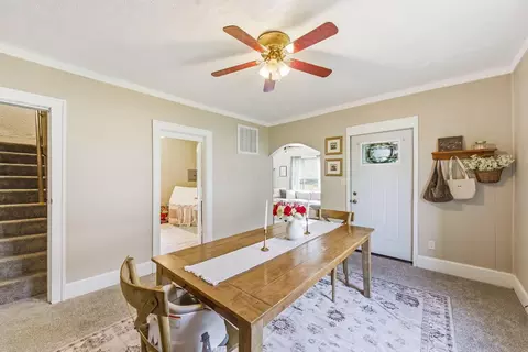 Dining - 482 E Farming St, Marion, OH 43302 photo 2 of 3