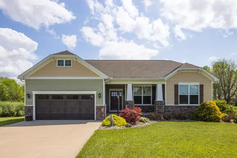 3028 Canterbury Ln, Albany, OH 45710