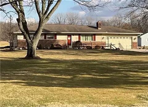 1001 Putnam Rd SW, Pataskala, OH 43062