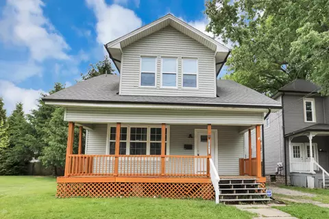 1104 Blue Ave, Zanesville, OH 43701