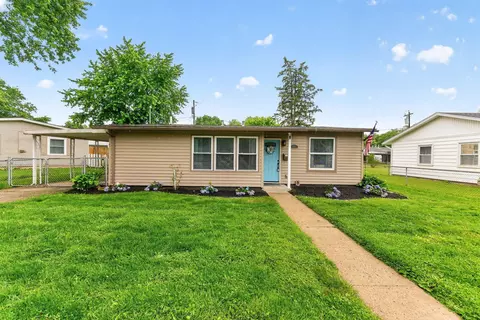 Exterior - 477 Stella Ave, Circleville, OH 43113 photo 2 of 10