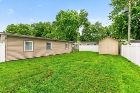 Exterior - 477 Stella Ave, Circleville, OH 43113 photo 9 of 10
