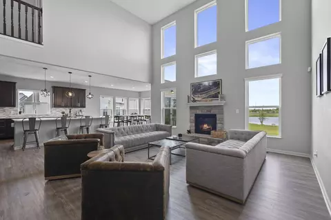 5665 Coventry Ct, Lewis Center, OH 43035