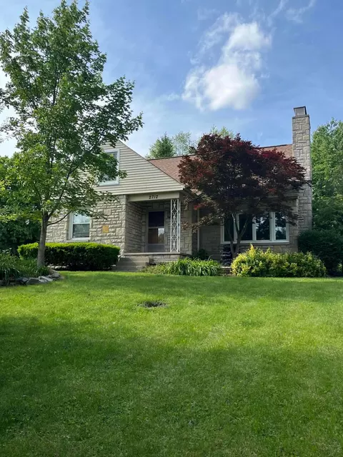 2712 Valleyview Dr, Columbus, OH 43204