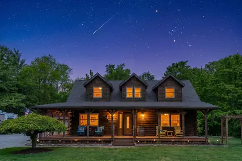 225 Shepherd Rd, Frankfort, OH 45628
