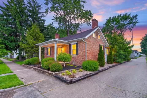 327 E Mound St, Circleville, OH 43113