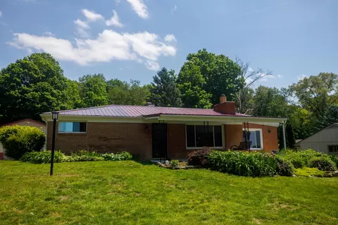 Exterior - 4008 Bosart Rd, Springfield, OH 45503 photo 4 of 9