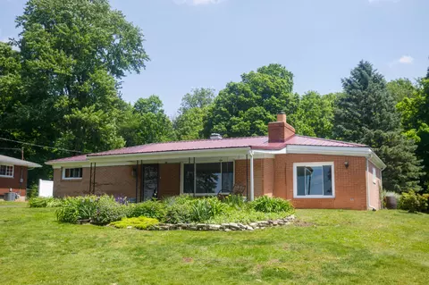 Exterior - 4008 Bosart Rd, Springfield, OH 45503 photo 3 of 9