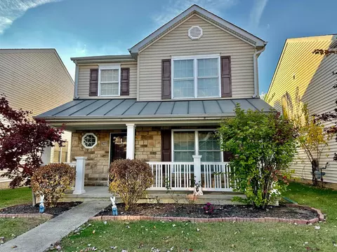 9275 Polaris Green Dr, Columbus, OH 43240