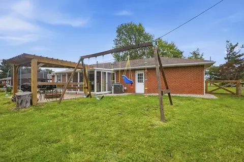 Exterior - 5616 Durrett Rd, Orient, OH 43146 photo 3 of 17