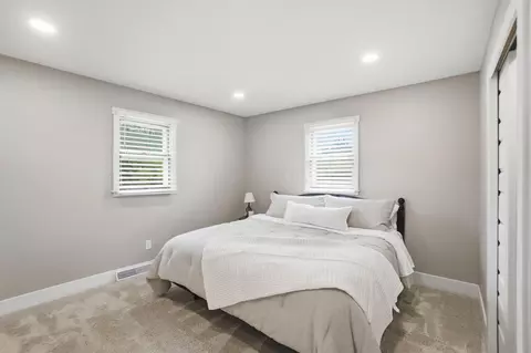 Bedroom - 5616 Durrett Rd, Orient, OH 43146 photo 1 of 6