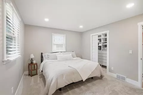 Bedroom - 5616 Durrett Rd, Orient, OH 43146 photo 2 of 6
