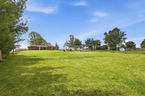 Exterior - 5616 Durrett Rd, Orient, OH 43146 photo 8 of 17
