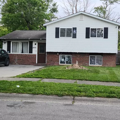2695 Glenbriar St, Columbus, OH 43232