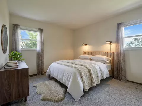 Bedroom - 1905 Mohawk Dr, Lancaster, OH 43130 photo 2 of 7