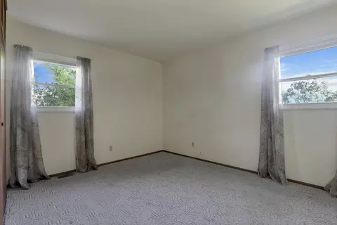 Bedroom - 1905 Mohawk Dr, Lancaster, OH 43130 photo 1 of 7