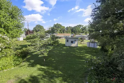 Exterior - 1905 Mohawk Dr, Lancaster, OH 43130 photo 7 of 13