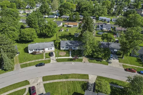 View/Area - 1905 Mohawk Dr, Lancaster, OH 43130 photo 2 of 7