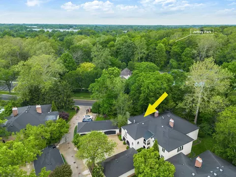 View/Area - 100 Bishop Sq, Bexley, OH 43209 photo 2 of 4