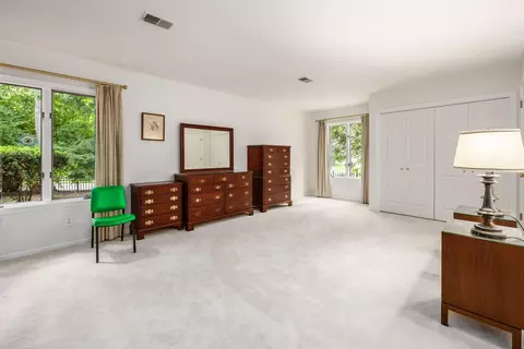 Bedroom - 100 Bishop Sq, Bexley, OH 43209 photo 1 of 2