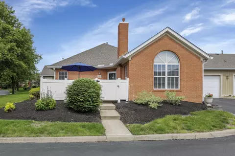110 Green Ln, Pickerington, OH 43147