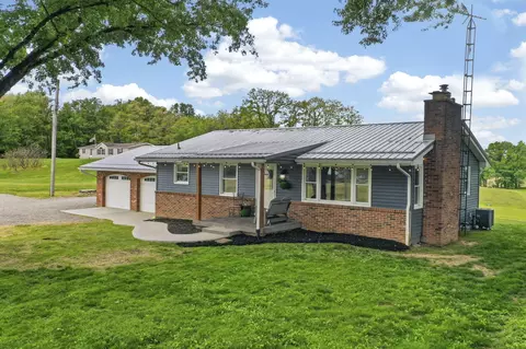 561 County Line Rd NE, Bremen, OH 43107