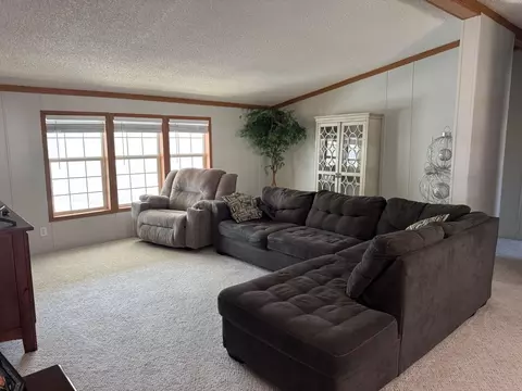 299 Ronald Dr, Pataskala, OH 43062