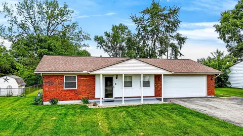 3114 Wessex Ct, Columbus, OH 43232