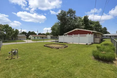 Exterior - 236 Fieldpoint Rd, Heath, OH 43056 photo 6 of 7