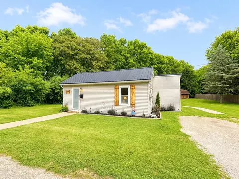 160 Clay Ave, Urbana, OH 43078