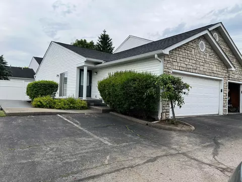 4689 Parrau Dr #61A, Columbus, OH 43228