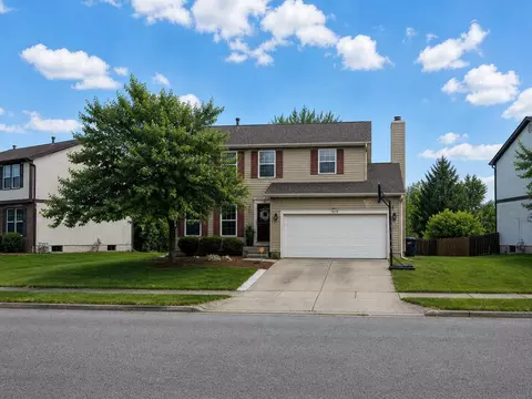 7573 Harbour Town Dr, Pickerington, OH 43147