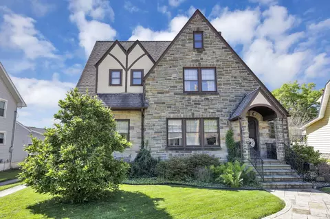 1079 W Main St, Newark, OH 43055