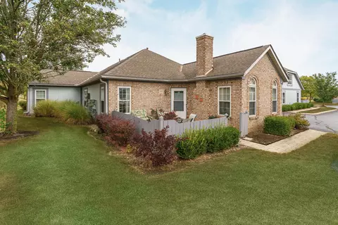 3832 Falls Circle Dr #22, Hilliard, OH 43026