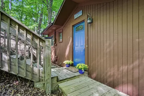 512 Natchez Ln, Sugar Grove, OH 43155