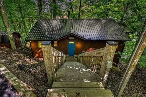 512 Natchez Ln, Sugar Grove, OH 43155