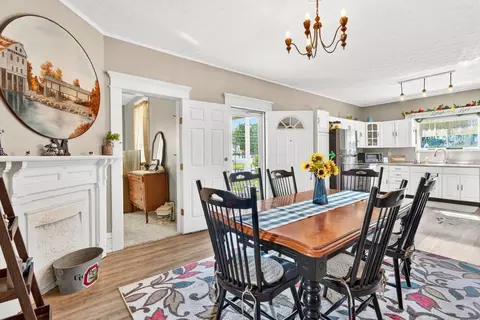 Dining - 283 State St, Jackson, OH 45640 photo 2 of 4