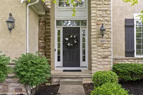 2449 Minnie Ct, Lewis Center, OH 43035