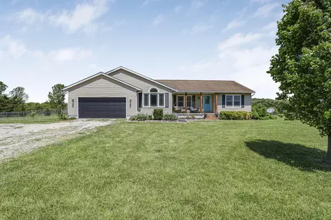 18296 State Route 180, Laurelville, OH 43135