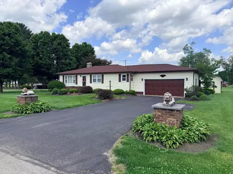 2466 Berne St SE #8, Lancaster, OH 43130