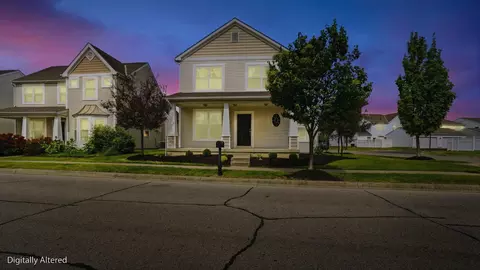 4721 Sahalee Dr, Grove City, OH 43123