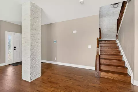 Entry Way - 667 Green Forest Pl, Lithopolis, OH 43136 photo 3 of 6